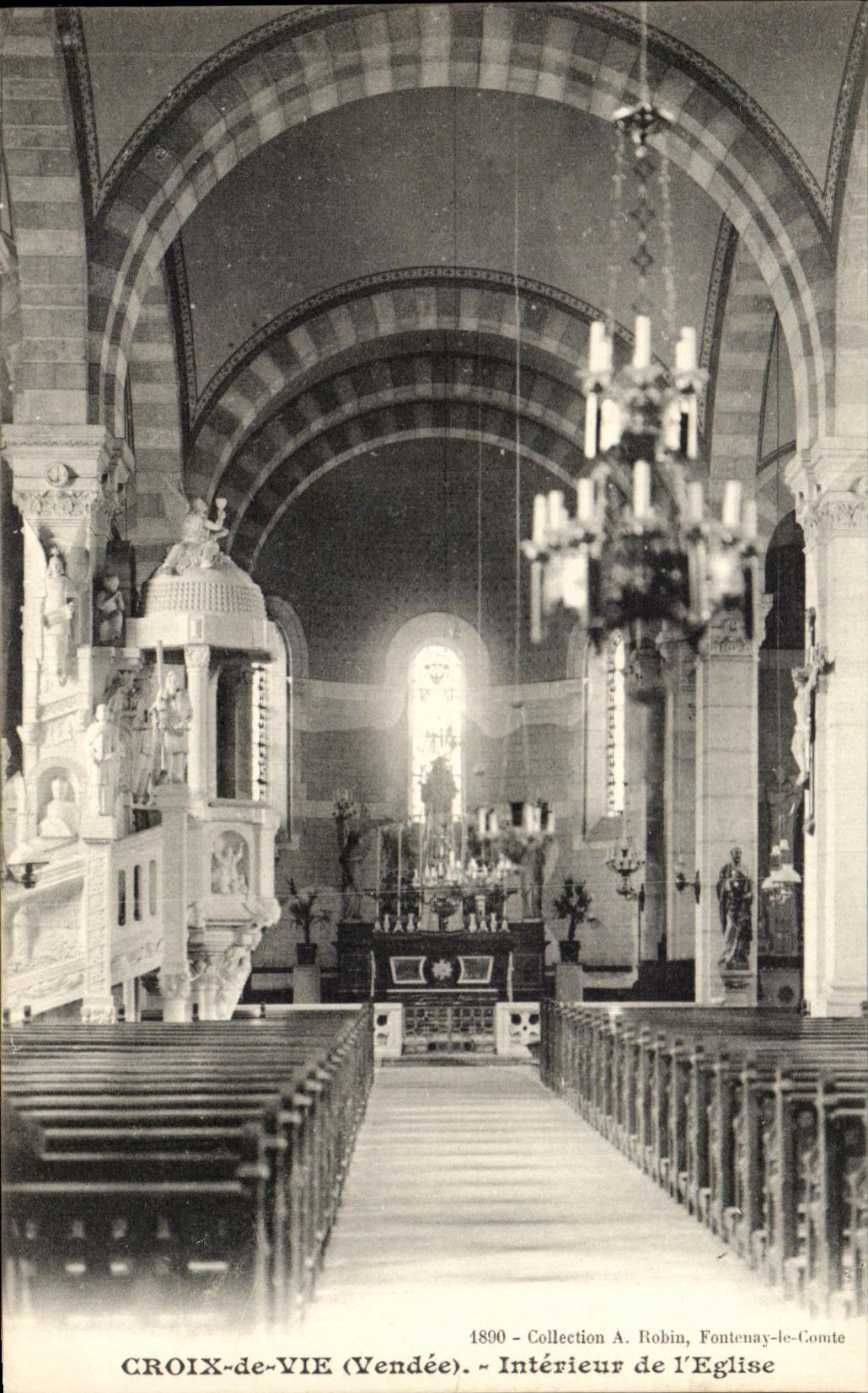 CPA Croix De Vie Interieur de l'Eglise