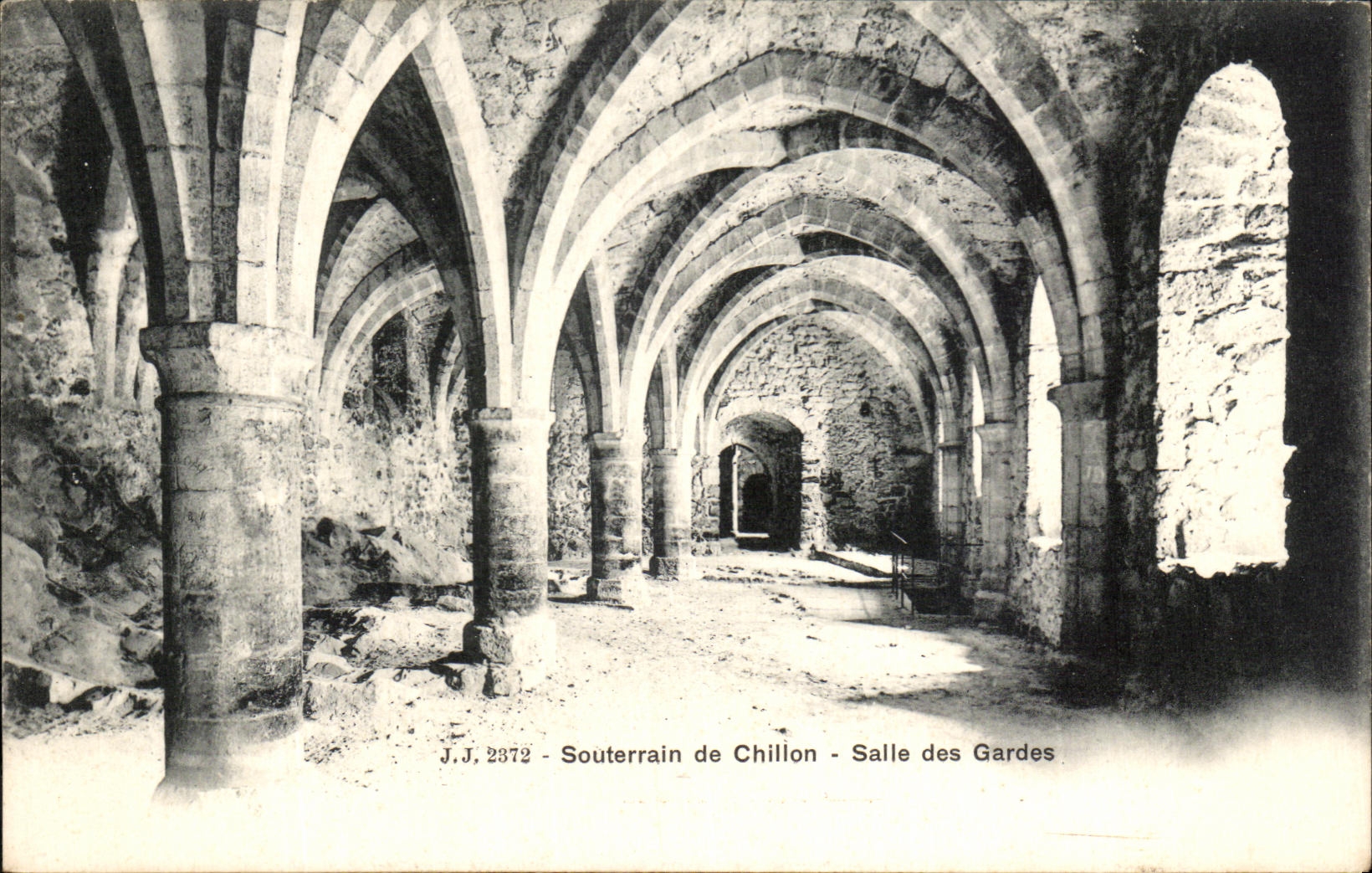 CPA Souterrain de Chillon Salle des Gardes