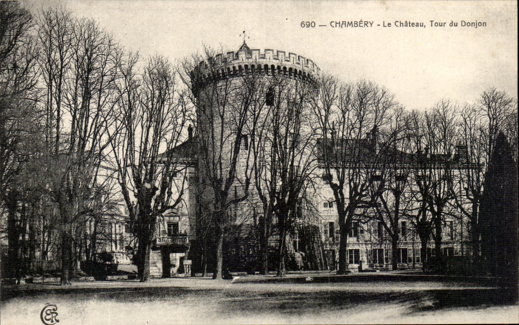 CPA Chambery Le Chateau Tour du Donjon