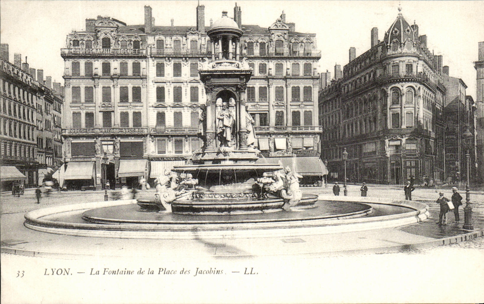 CPA Lyon the Fountain of the Place of the jacodins