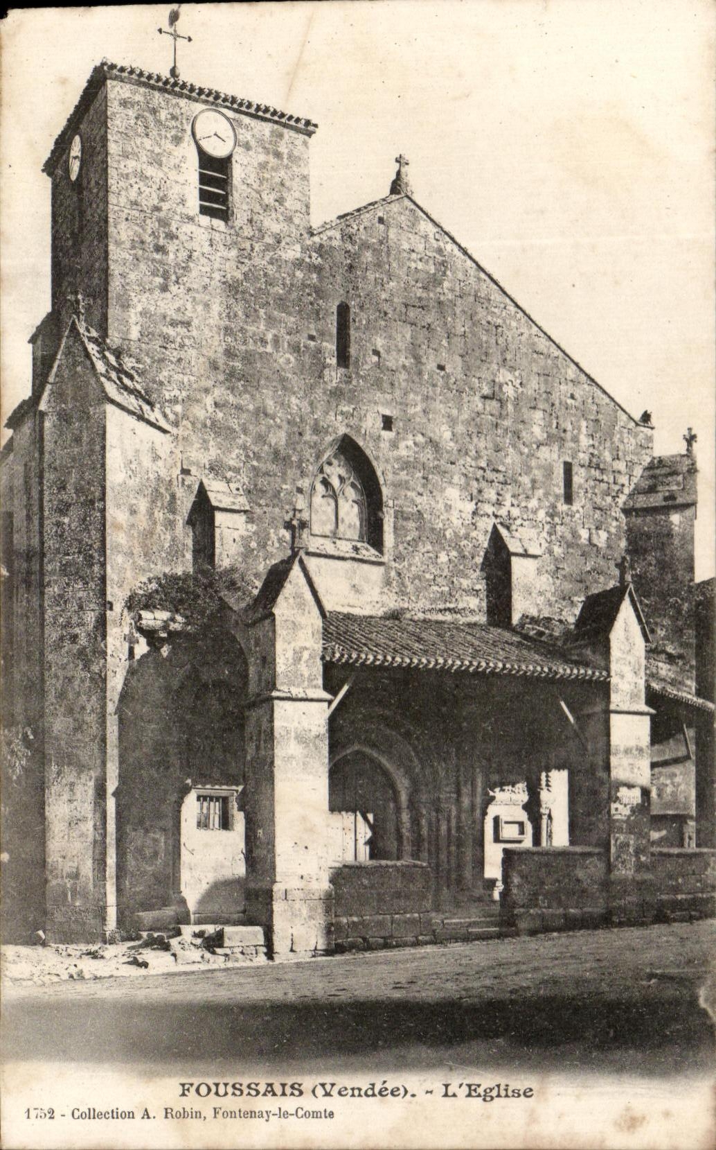 CPA Foussais L'Eglise 