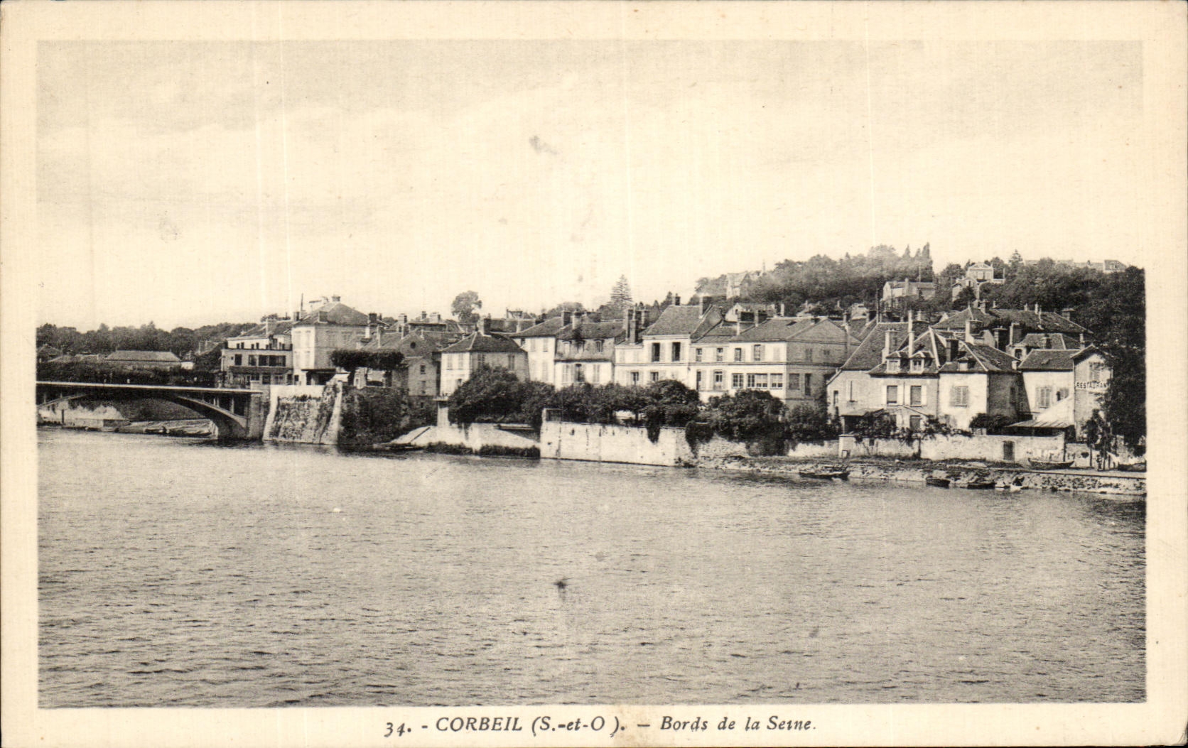 CPA Corbeil Bords de la Seine