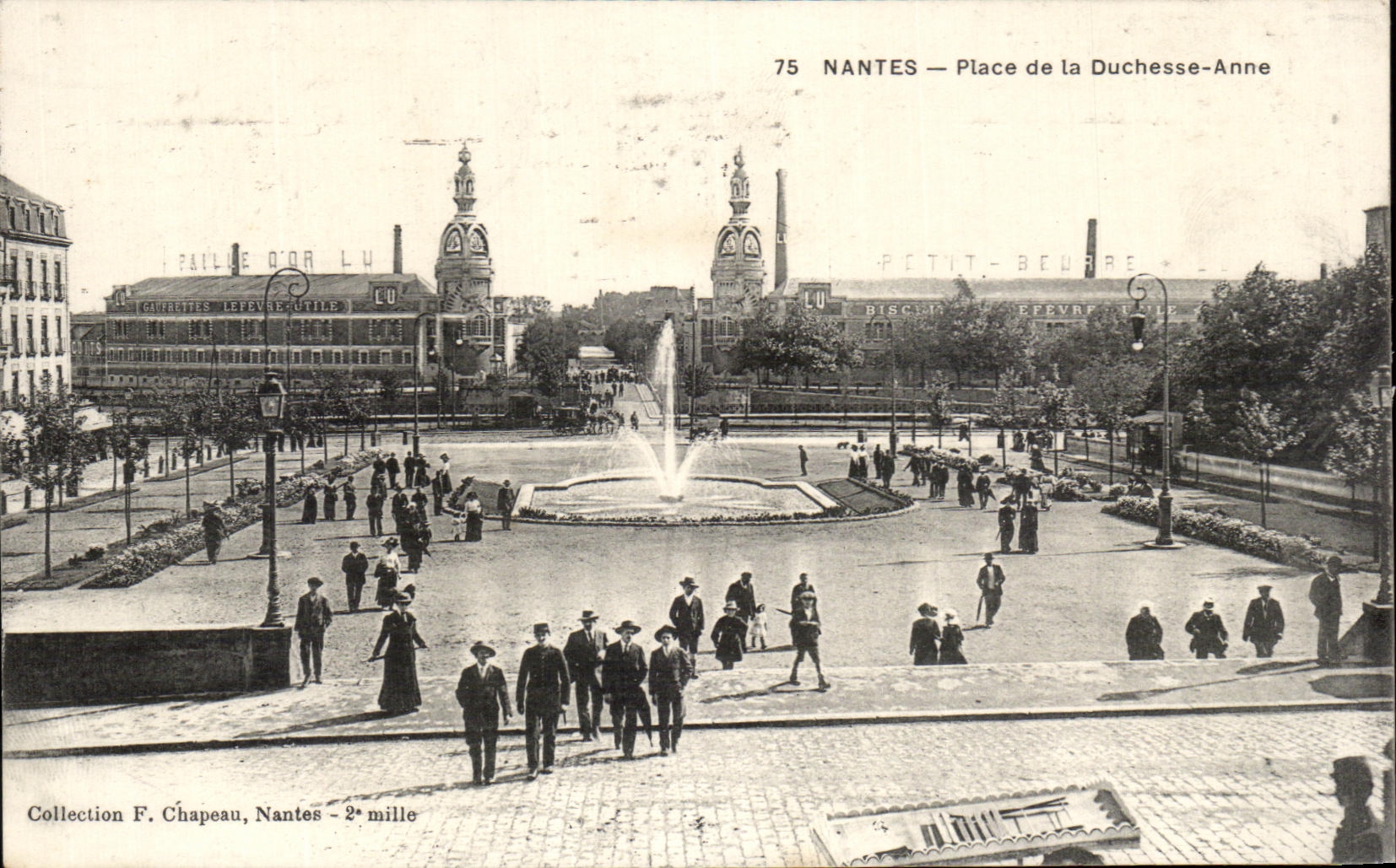 CPA Nantes Places of the Duchess Anne Paille of Gold Lu