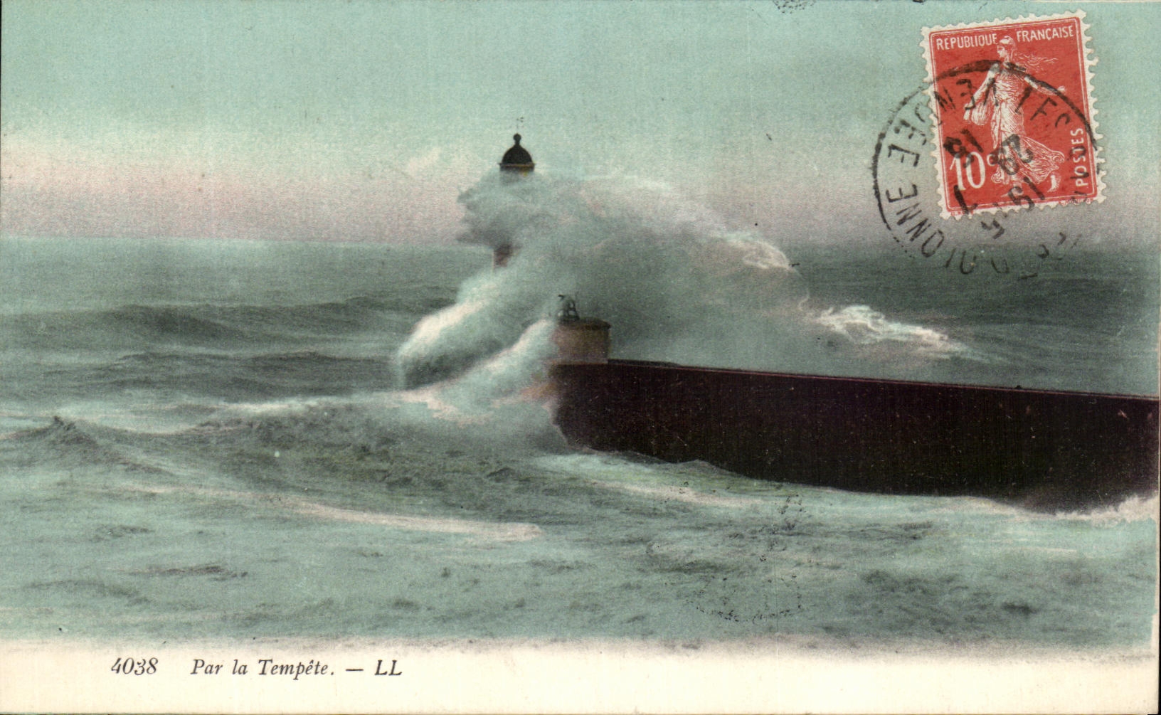 CPA Par la Tempete Phare