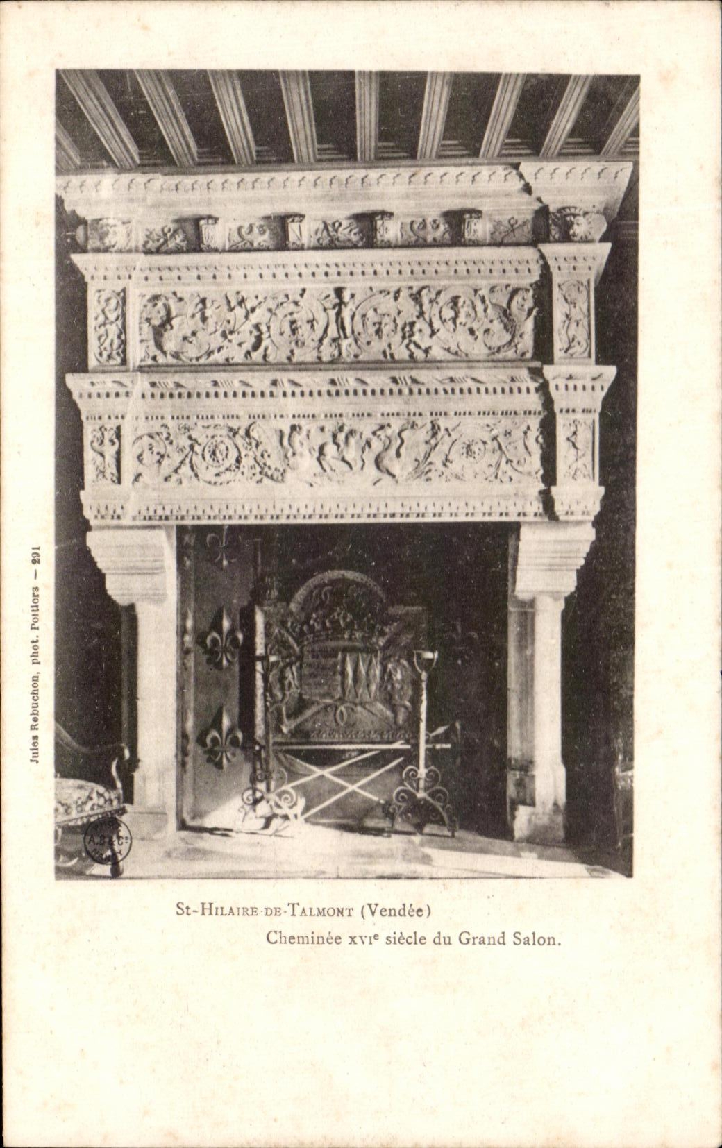 CPA St Hilaire De Talmont Cheminee du Grand Salon