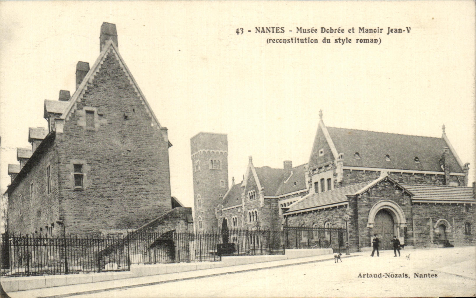 CPA Nantes Museum Dobree And Manoir Jean V