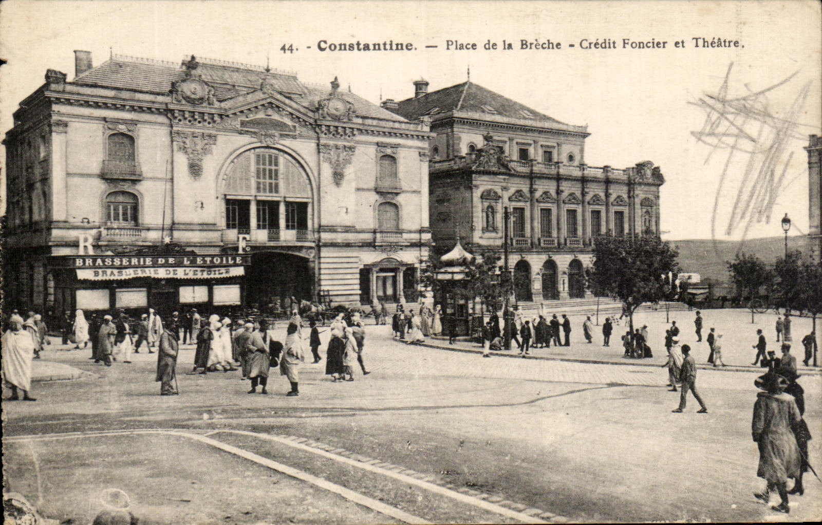 CPA Constantine Place De La Breche Credit Foncier Et Theatre Algerie Brasserie de l'etoile