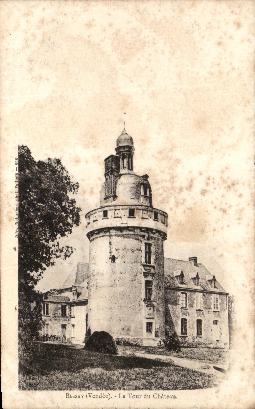 CPA Bessay la Tour du Chateau 