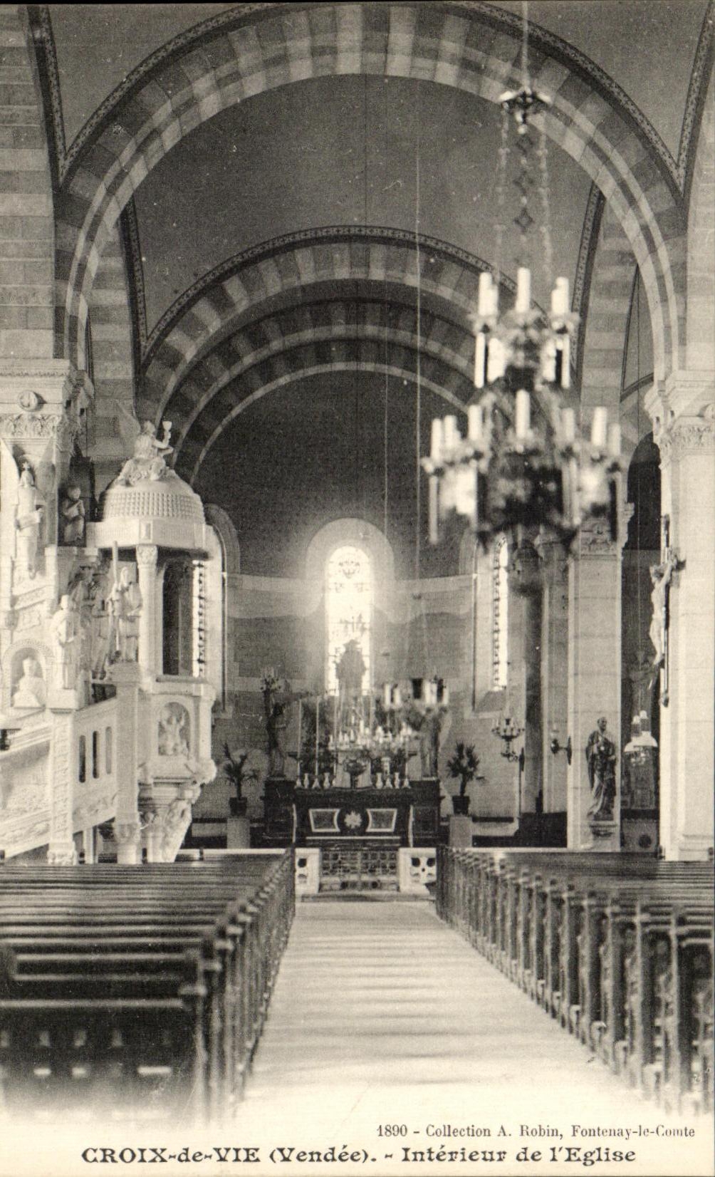 CPA Croix De Vie Interieur De l'Eglise