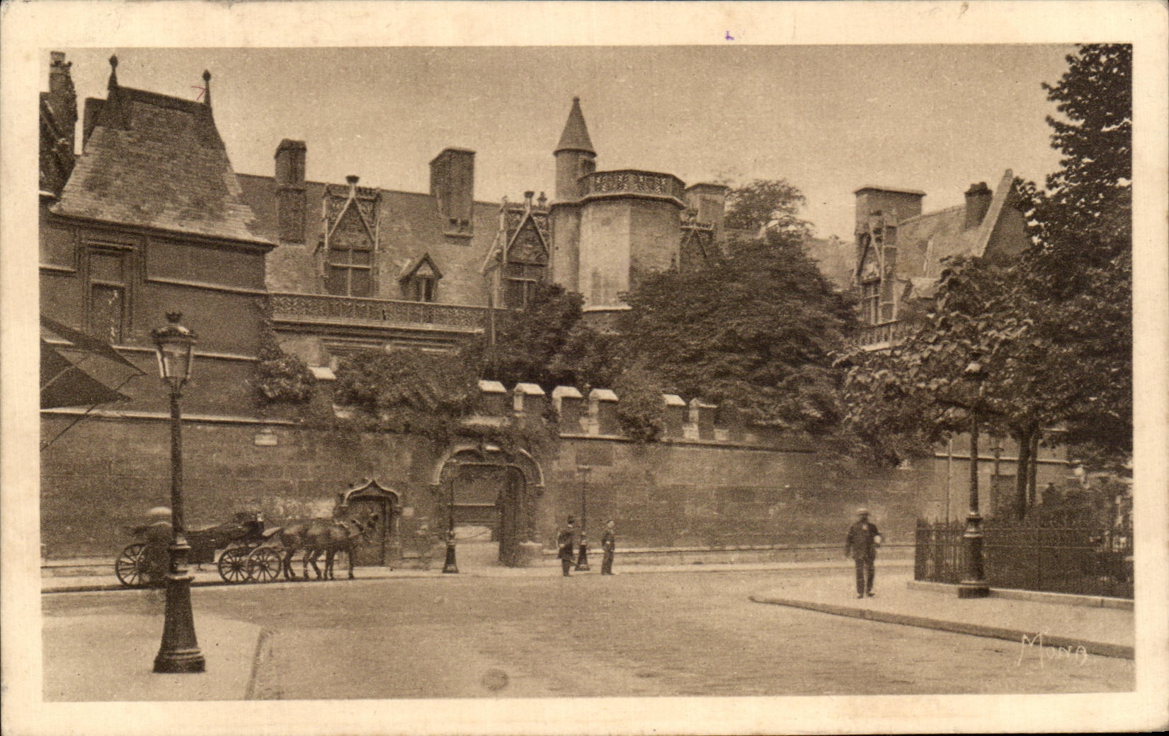 CPA Small Tables Of Paris the Hotel Of Cluny