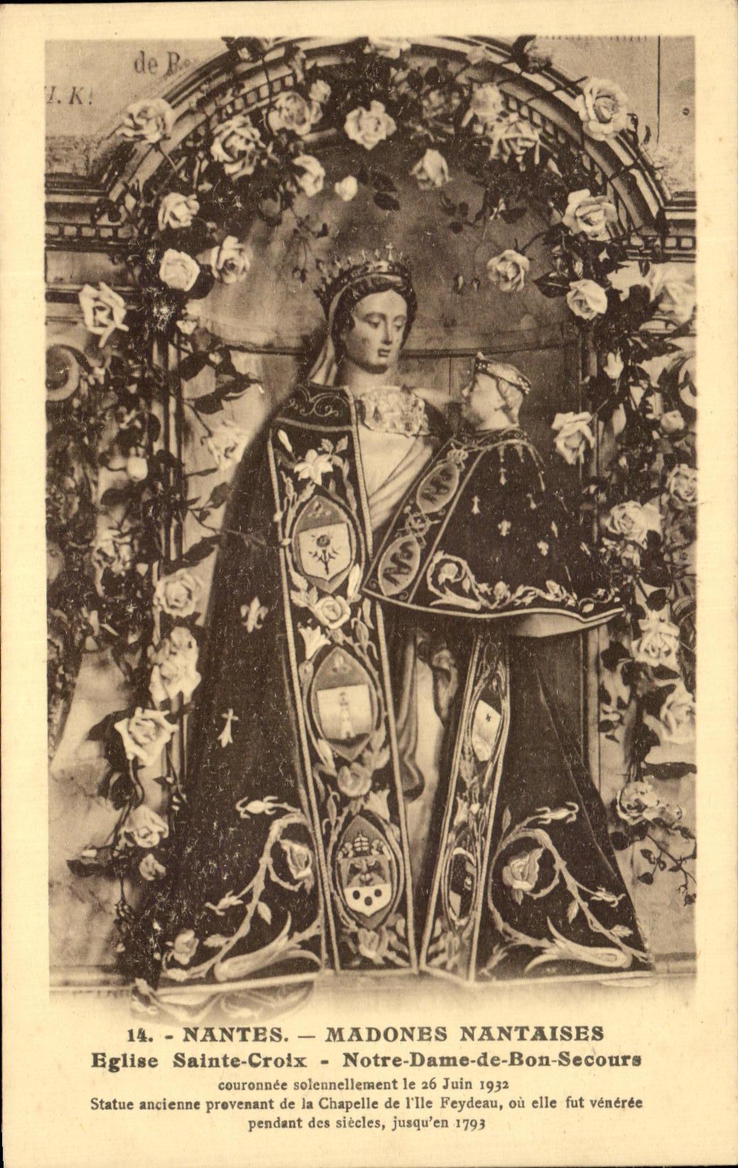 CPA Nantes Madonna Nantes Church Saint Cross Our Lady of Good Help