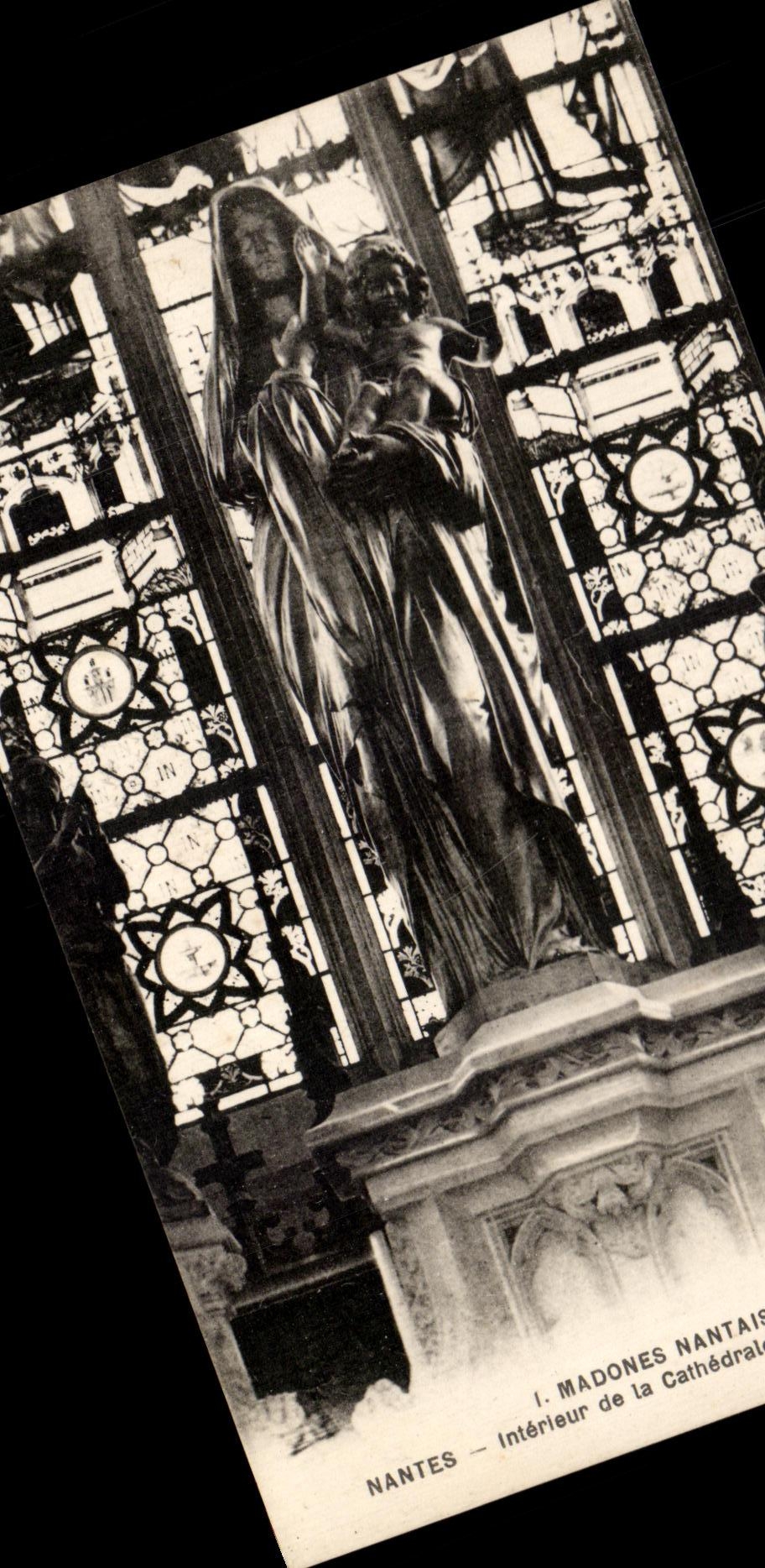 CPA Madonna Nanteises Nantes Interior of the cathedral the virgin golden