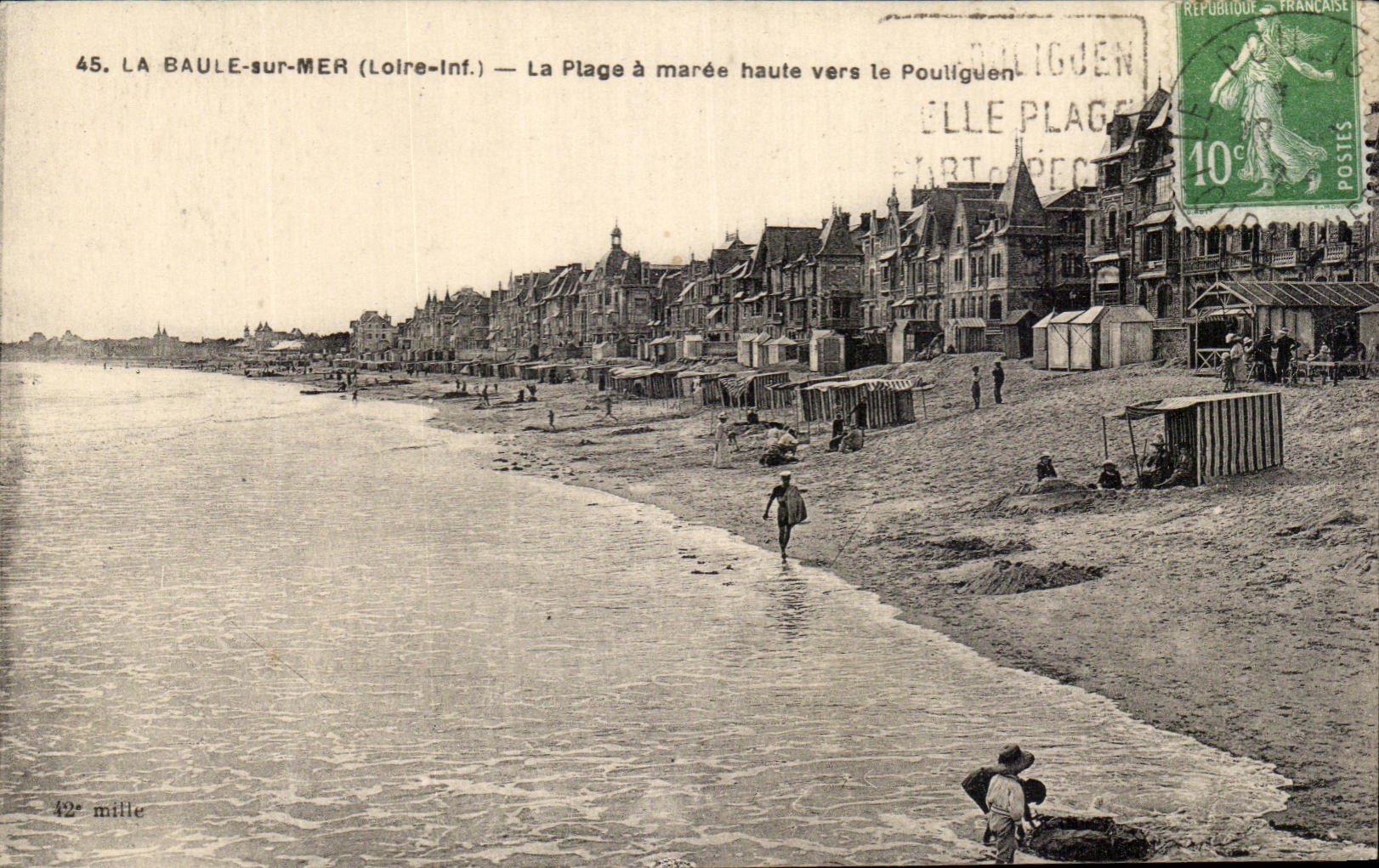 CPA La Baule on Mer the Beach has high tide towards Pouliguen