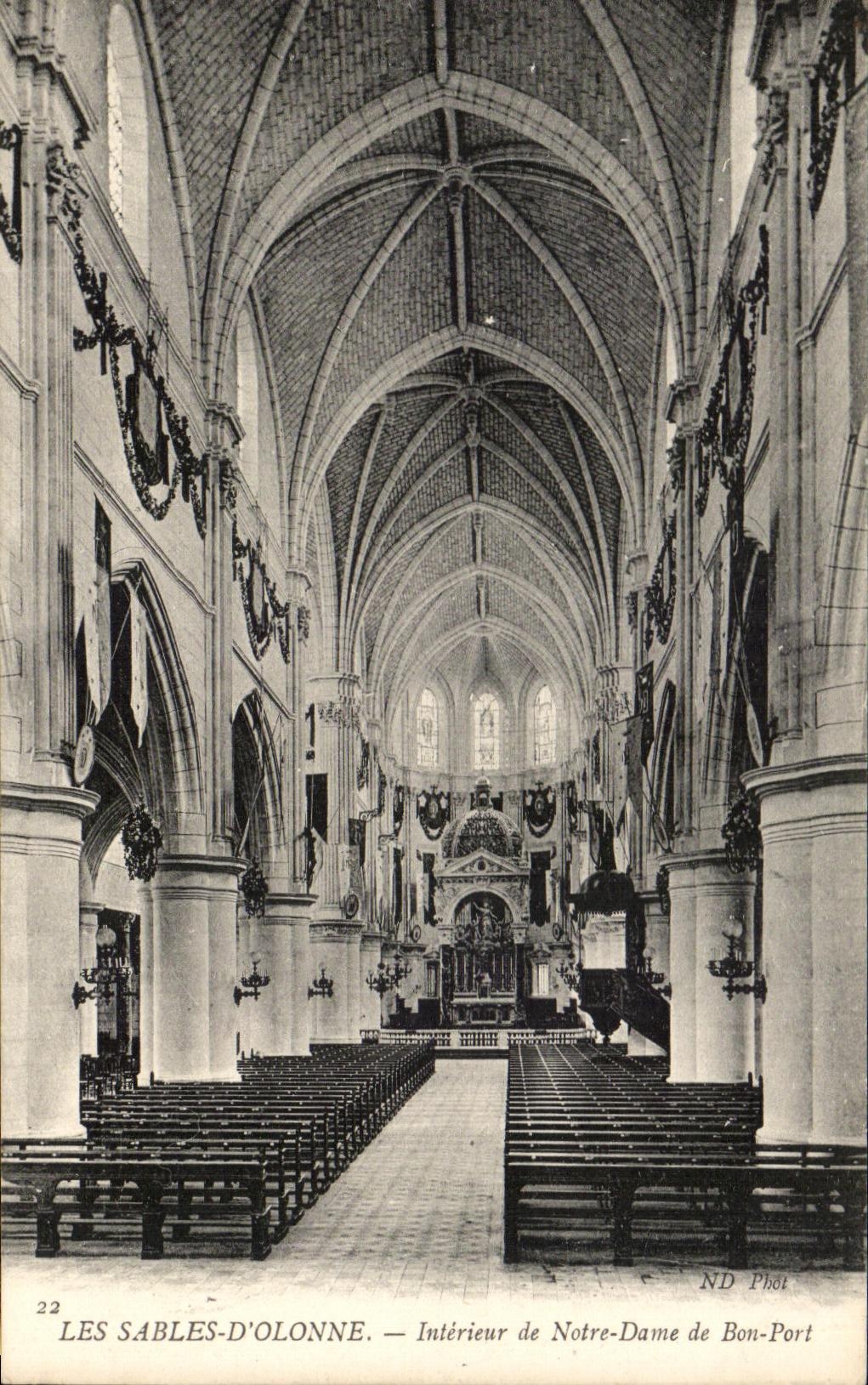 CPA Sables d'Olonne Interior of Our Lady of Good Port
