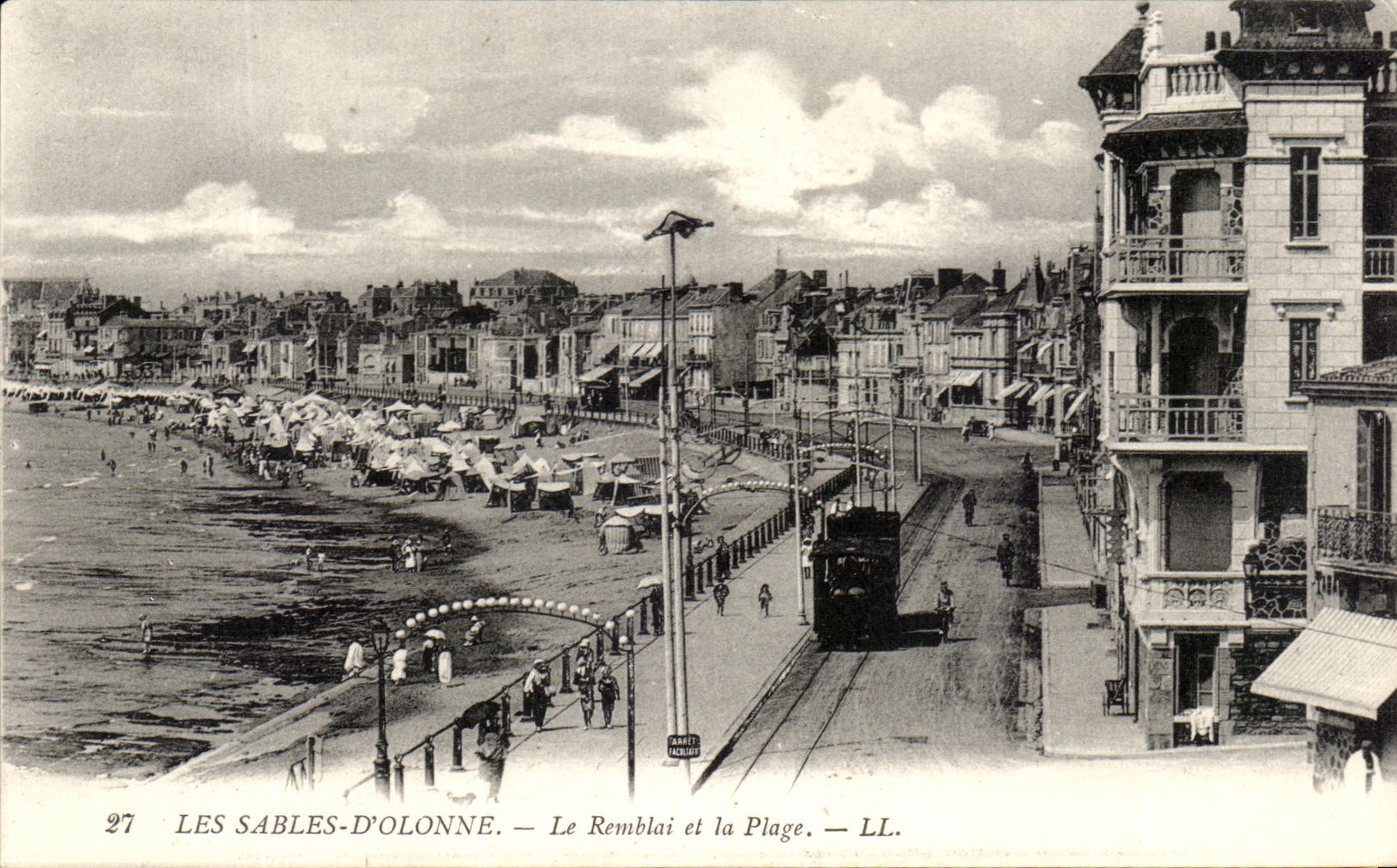 CPA Sables d'Olonne Rembleai and the Beach