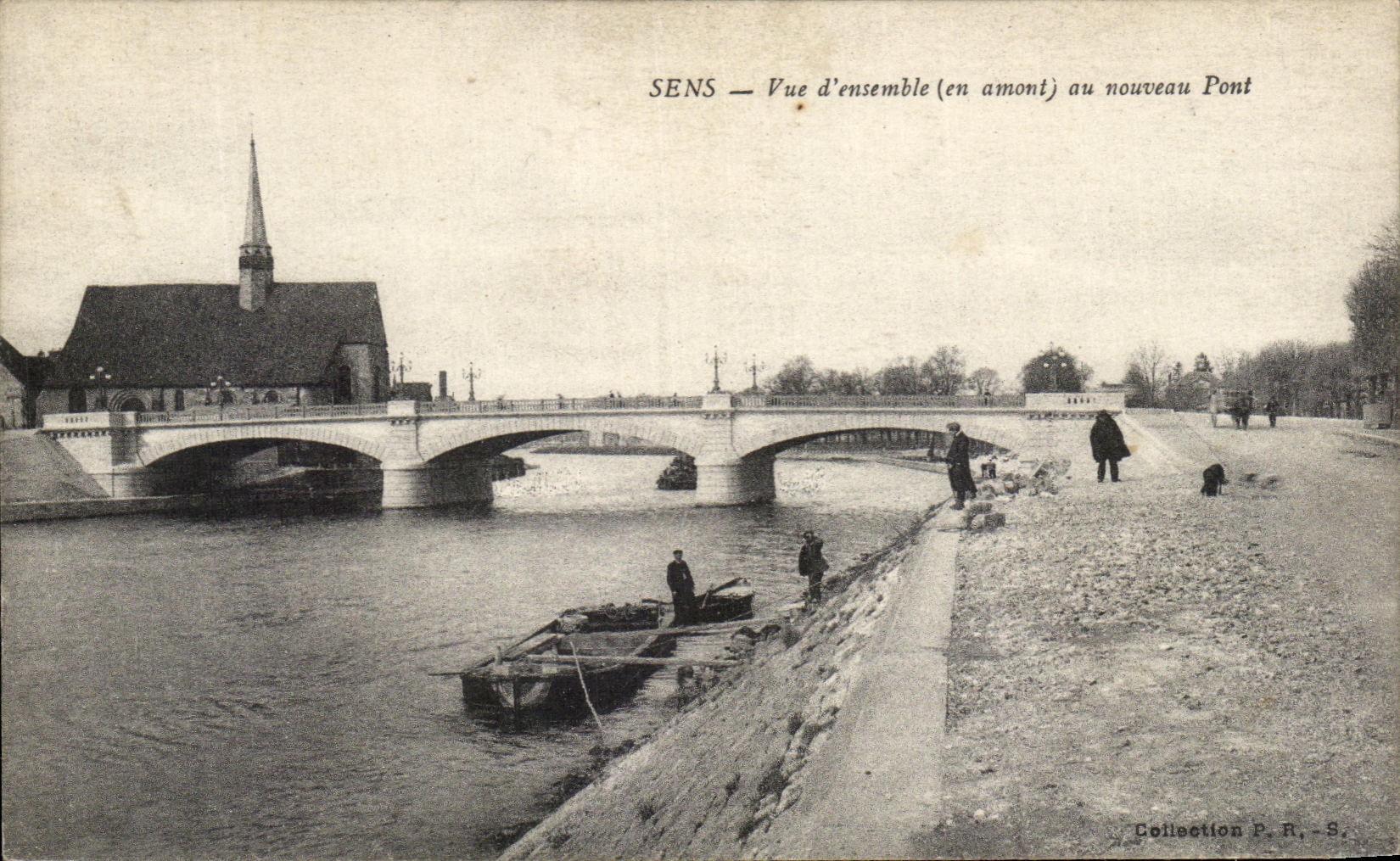 CPA Sens Vue d'ensemble au nouveau Pont