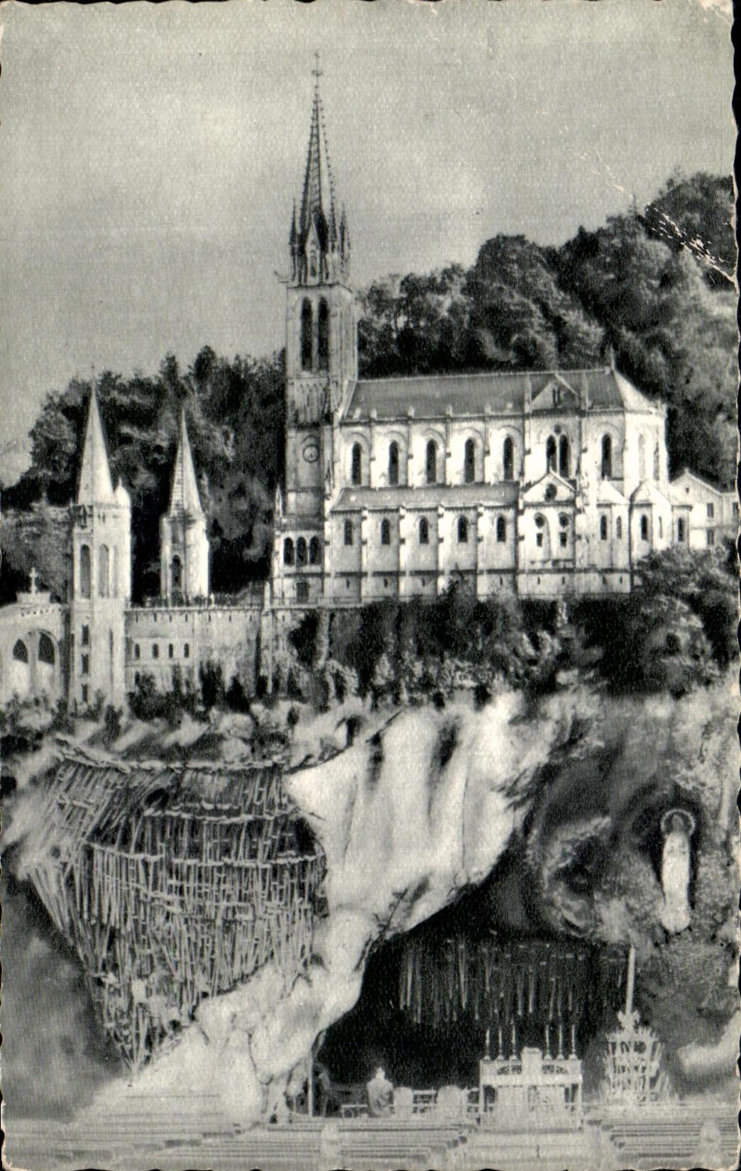 CPA Lourdes La Grotte et le Basillque 