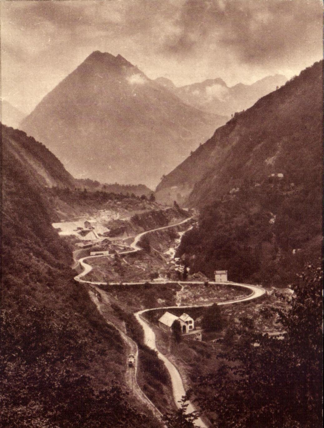 CPA Cauterets Route of Pierrefitte has Cauterets the Snail