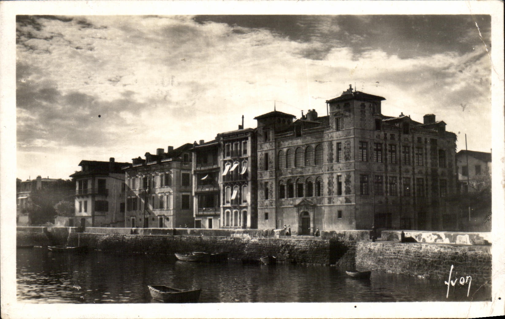 CPA St Jean de Luz La Maison de l'lnfante