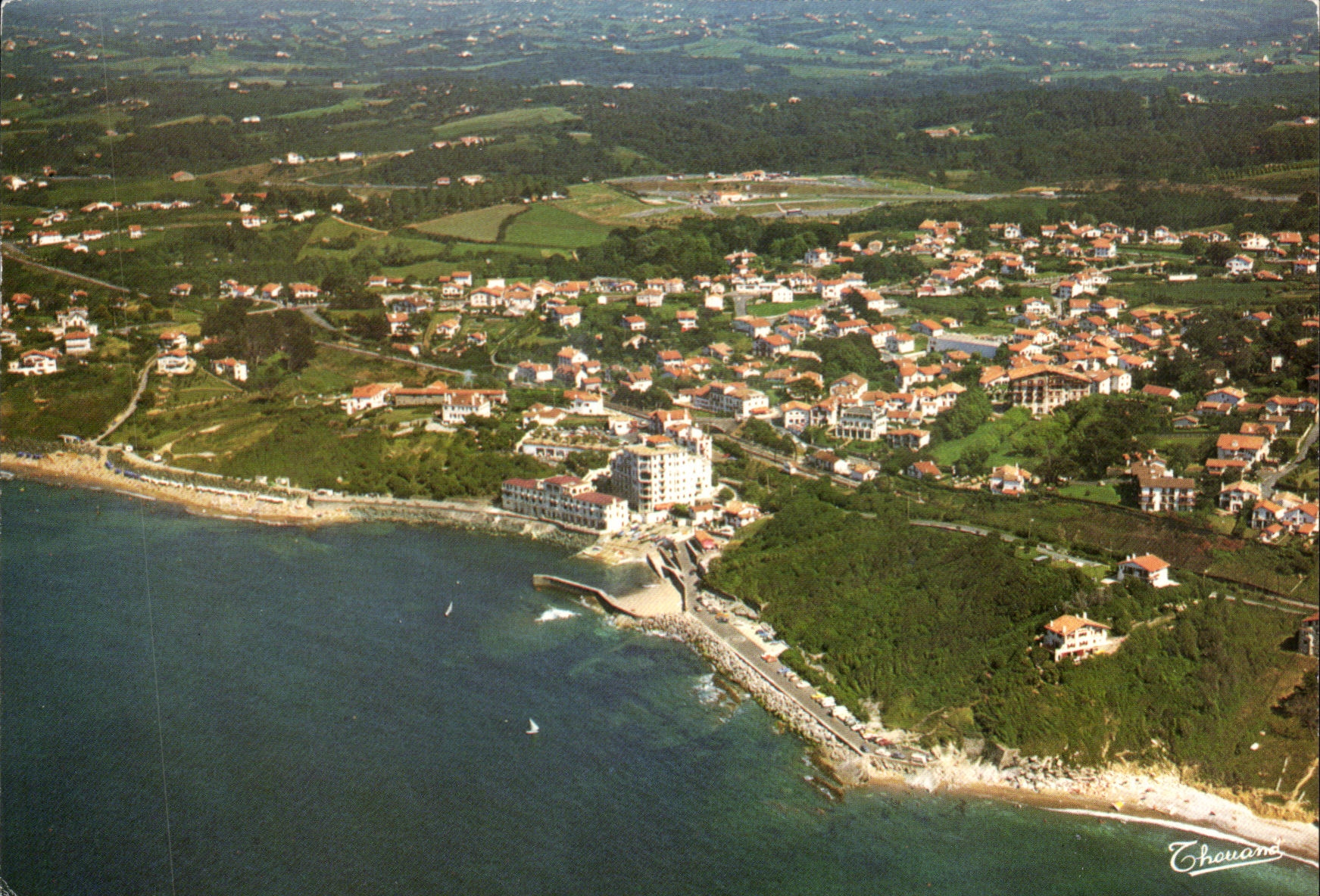 MODERN CARD Dimension Guethary Basque