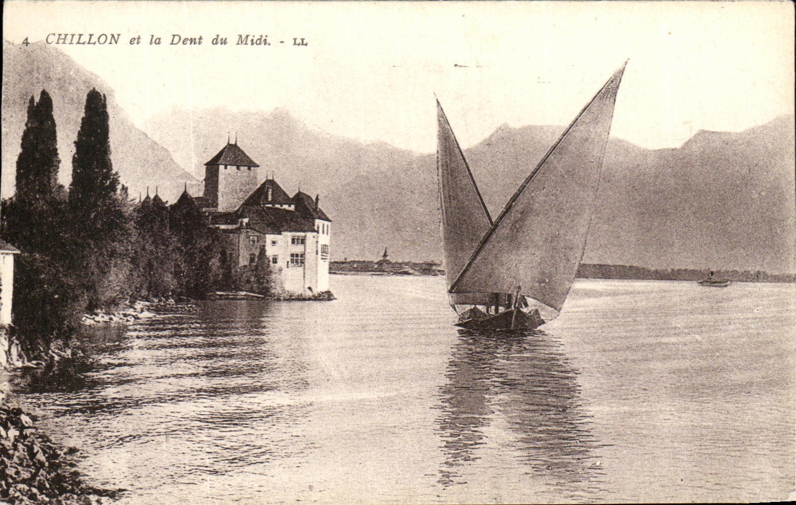 CPA Chillon et la Dent du Midi Bateau