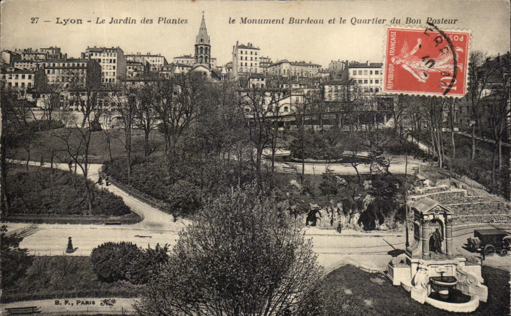 CPA Lyon the Botanical garden the Burdeau Monument and the District of Good Pasteur