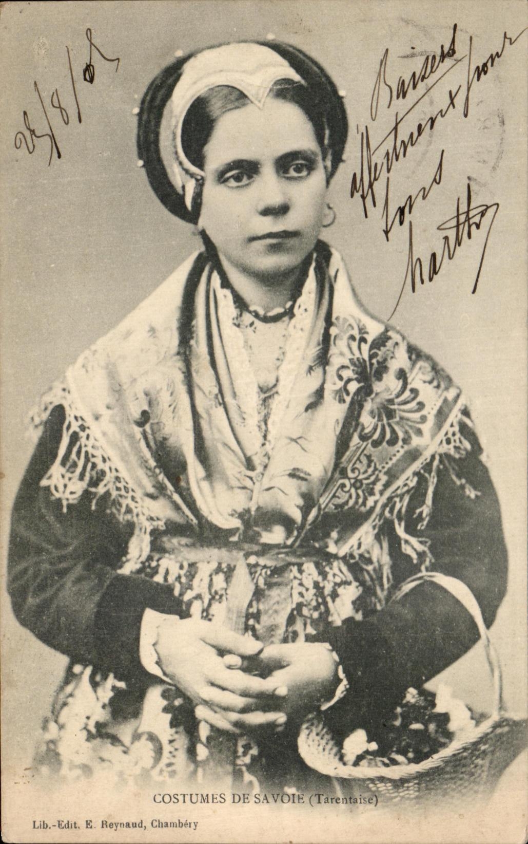 CPA Costumes De Savoie Folklore Costume Femme