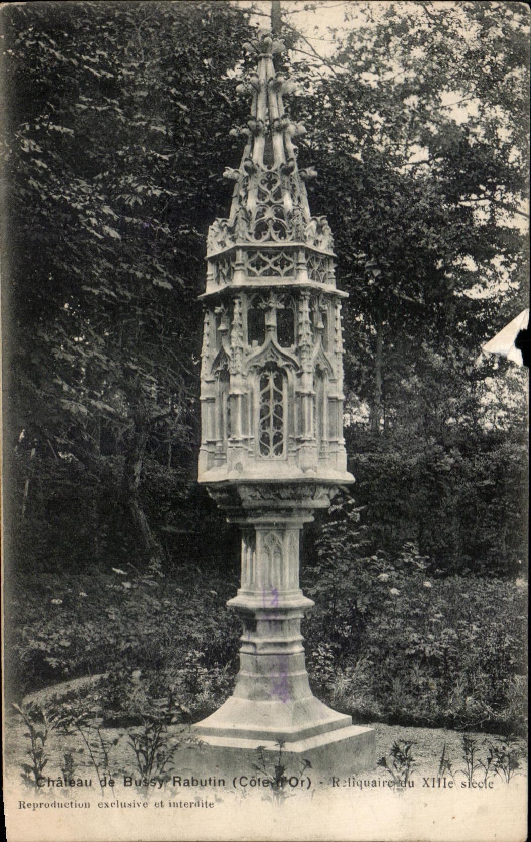 Castillo de CPA del relicario de Bussy Rabutin del decimotercero