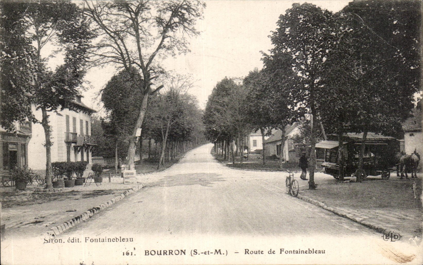 CPA Bourron Road of Fontainebleau