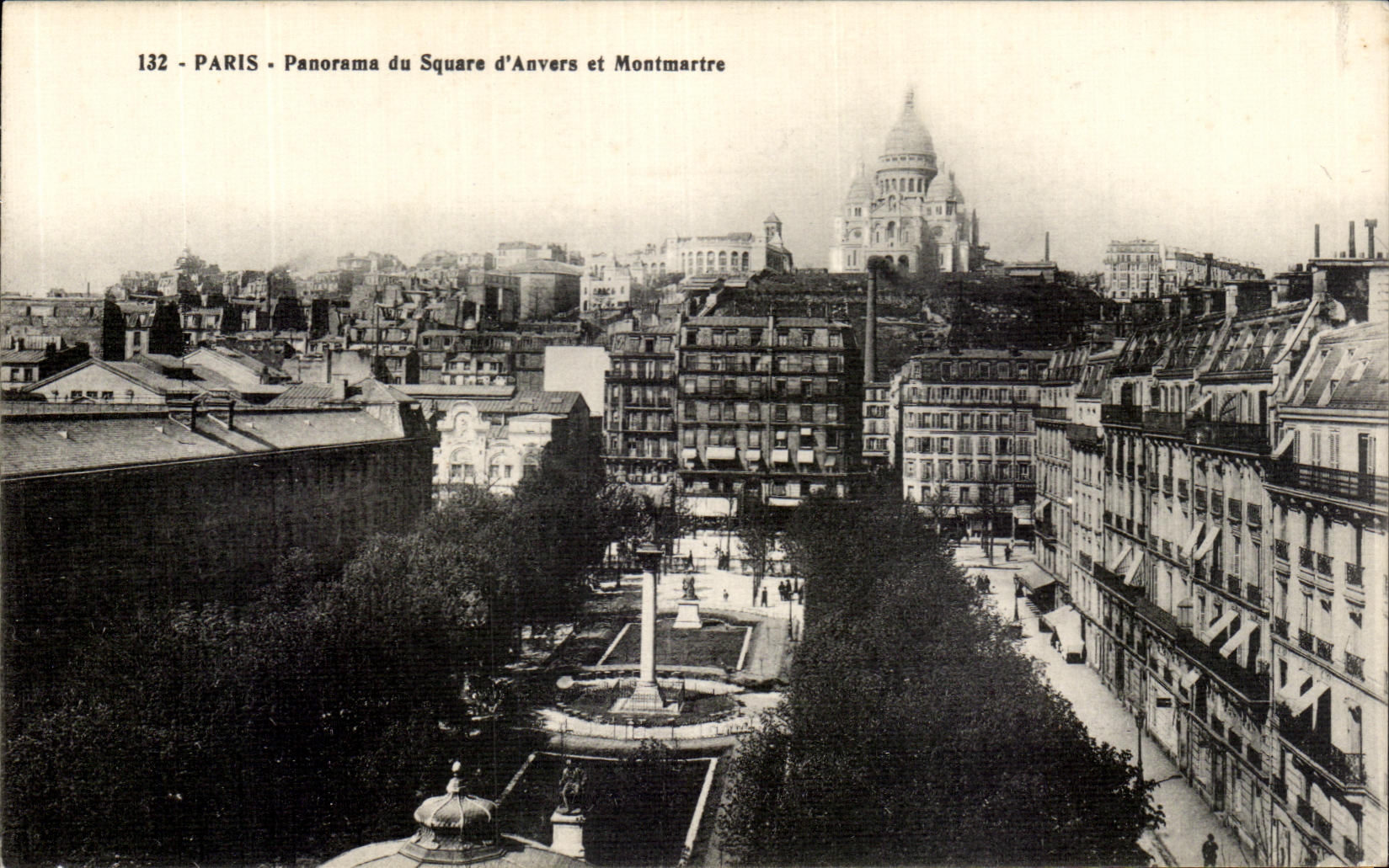 CPA Paris Panorama of the Public garden of Antwerp and Montmartre Crowns heart