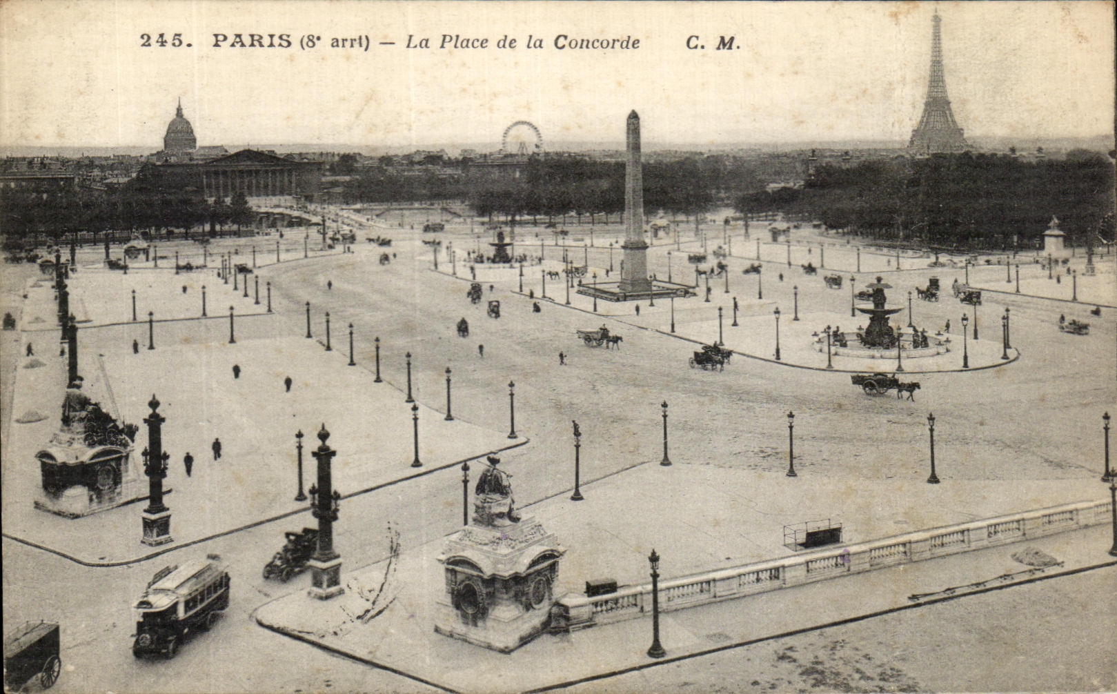 CPA Paris La Place de la Concorde Tour Eiffel