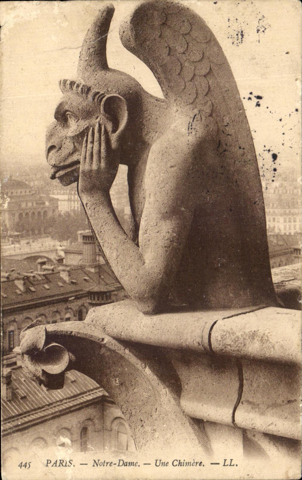 CPA Paris Notre Dame a Dream Devil