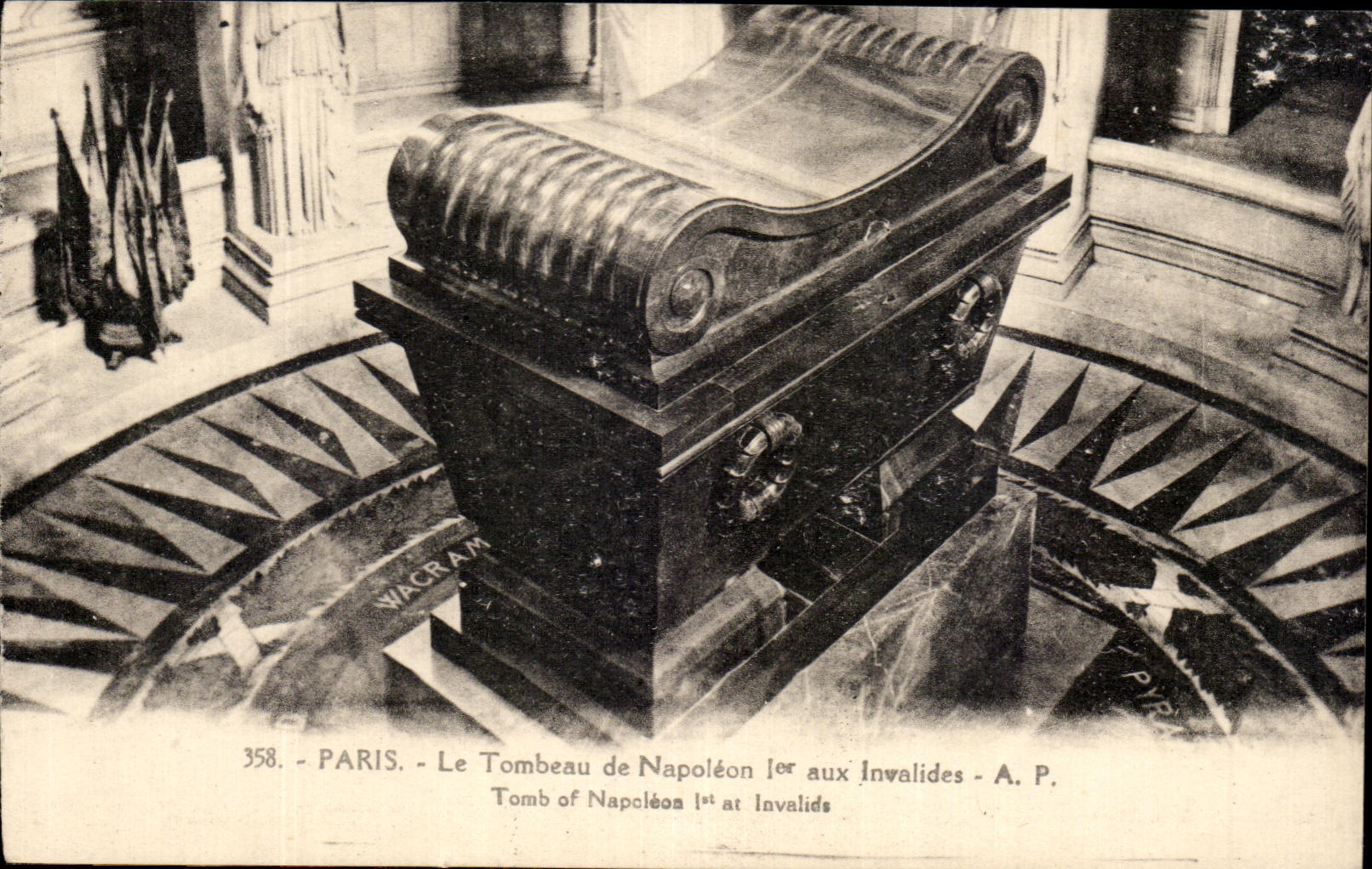 CPA Paris the Tomb of Napoleon ler to Invalides