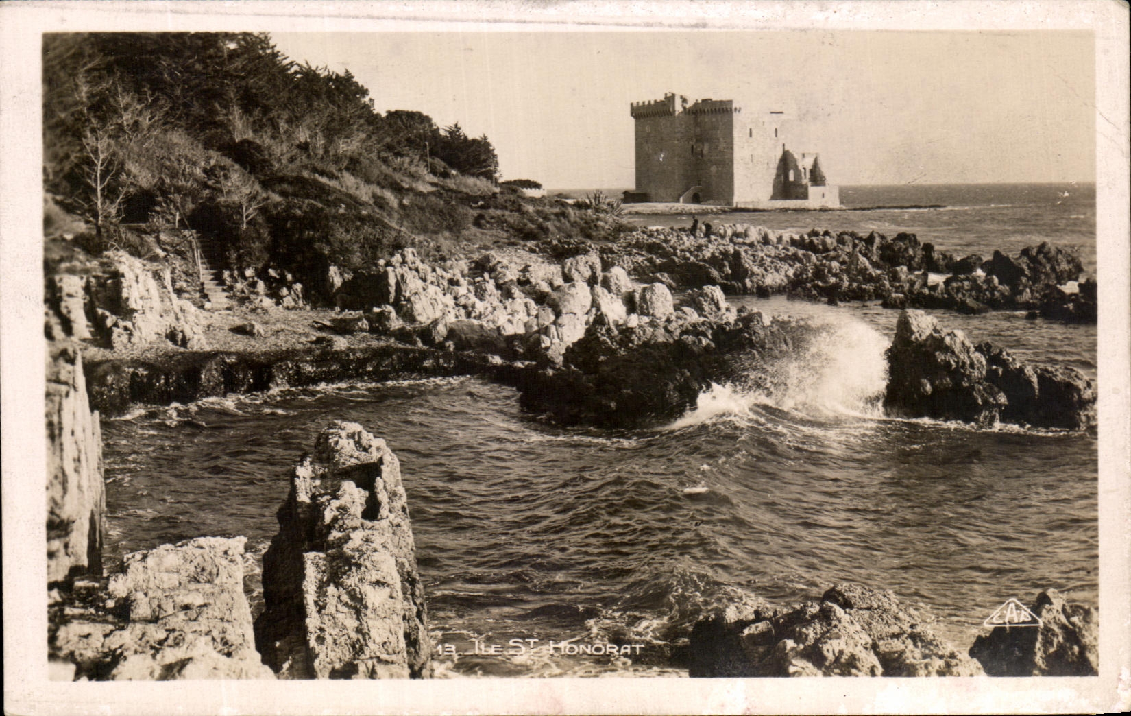 CPA Cannes Island St Honorat