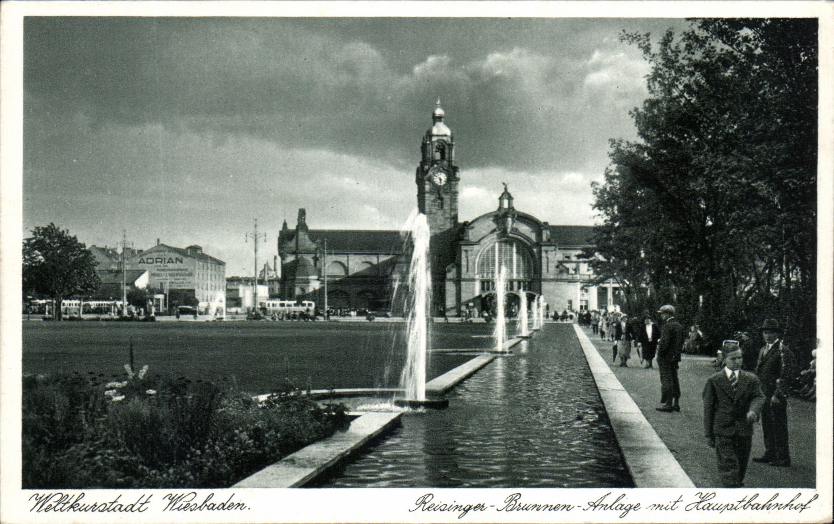 CPA Wiesbaden Reisinger Brunen Anlage put Hauptbahnhof