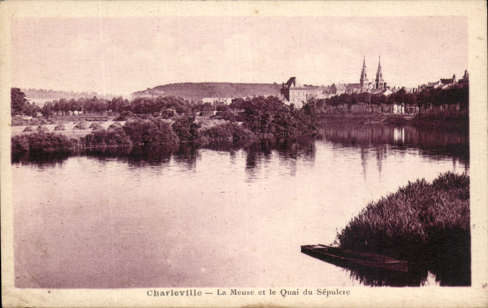 CPA Charleville La Meuse Et Le Quai Du Sepulcre