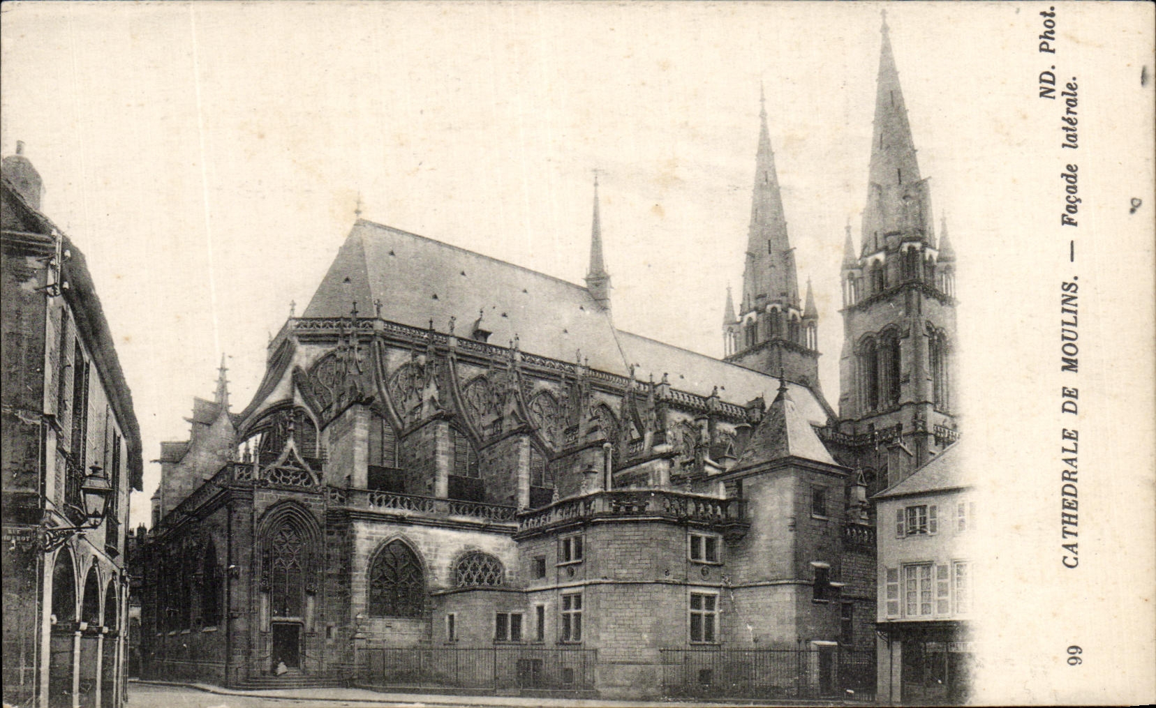 CPA Cathedrale De Moulins Side wall
