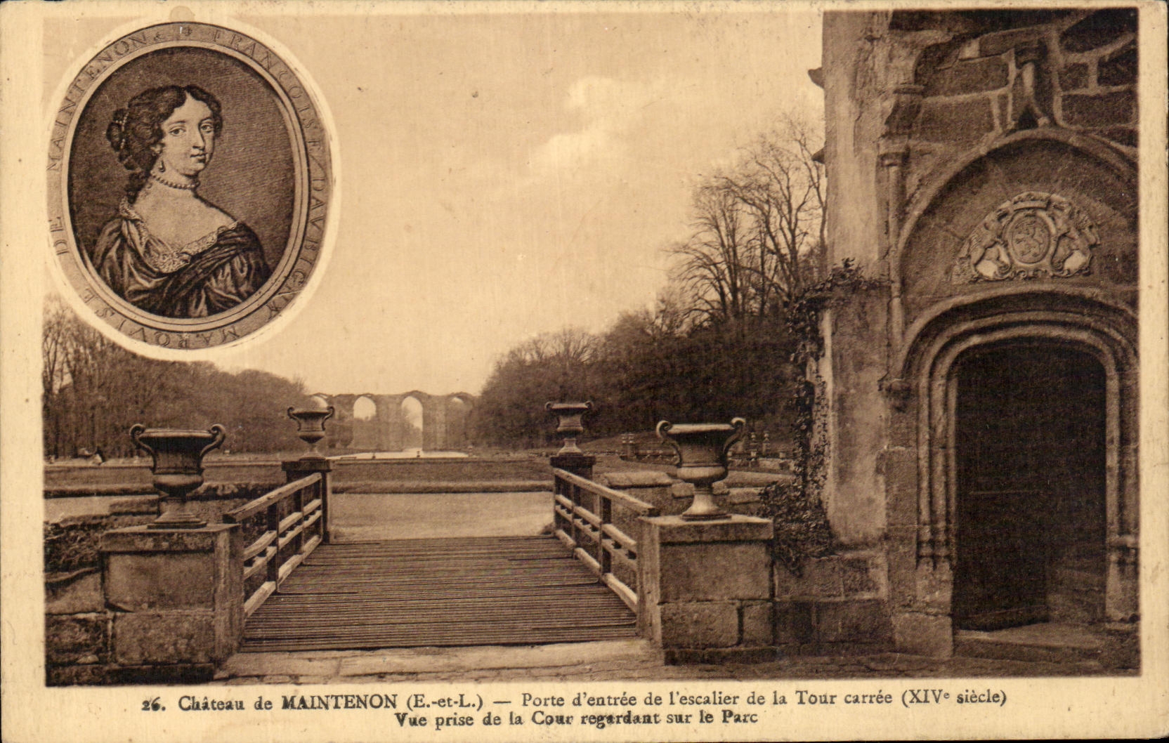CPA Chateau De Maintenon Main door Of the Staircase D eLa Square Tower