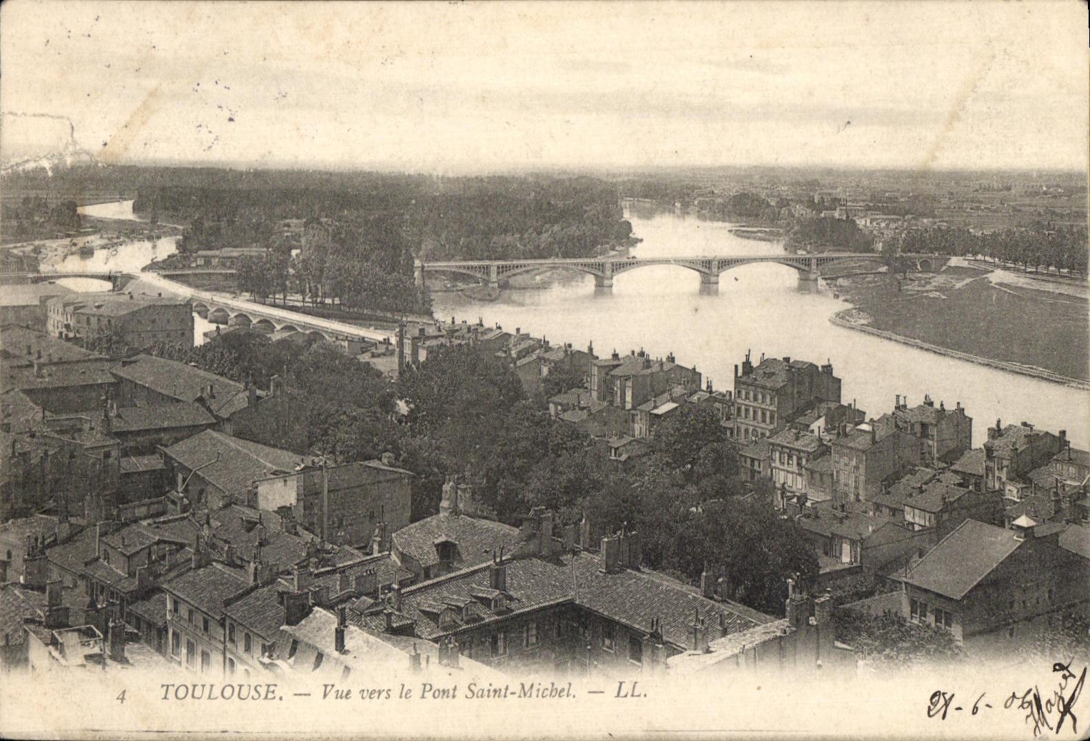 CPA Toulouse Vue Vers Le Pont Saint Michel