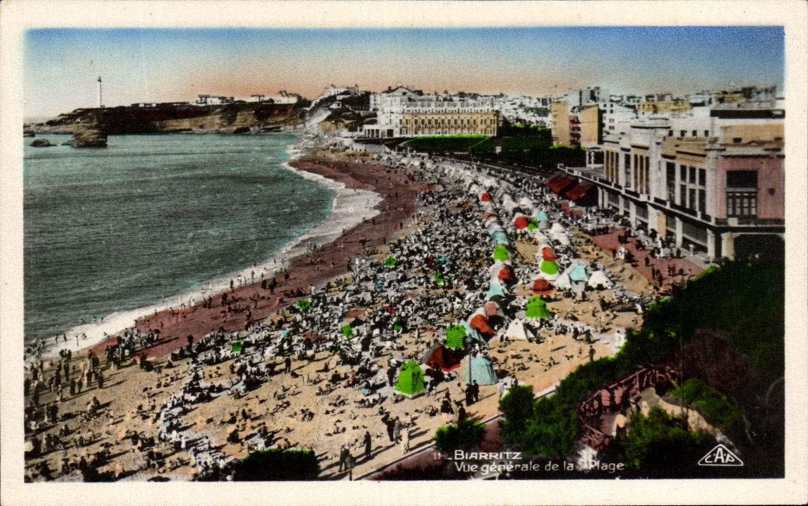 CPA Biarritz Vue Generale De La Plage