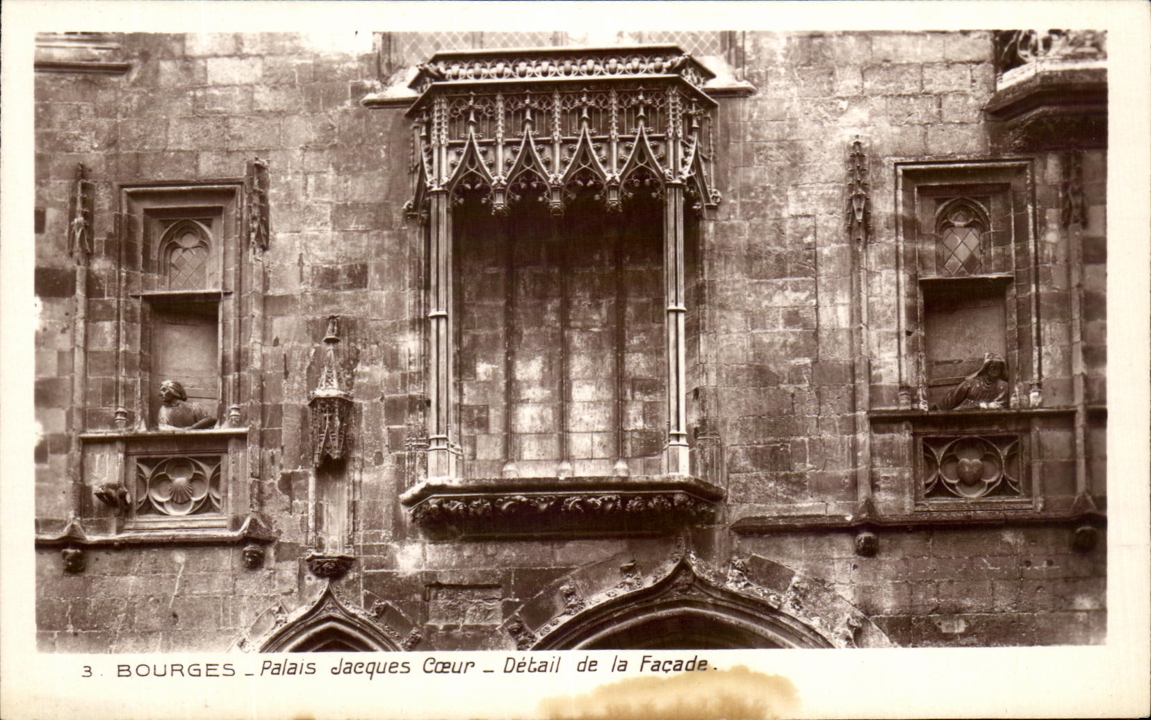 Detalle del corazon de Jacques del paladar de CPA Bourges del ataque frontal