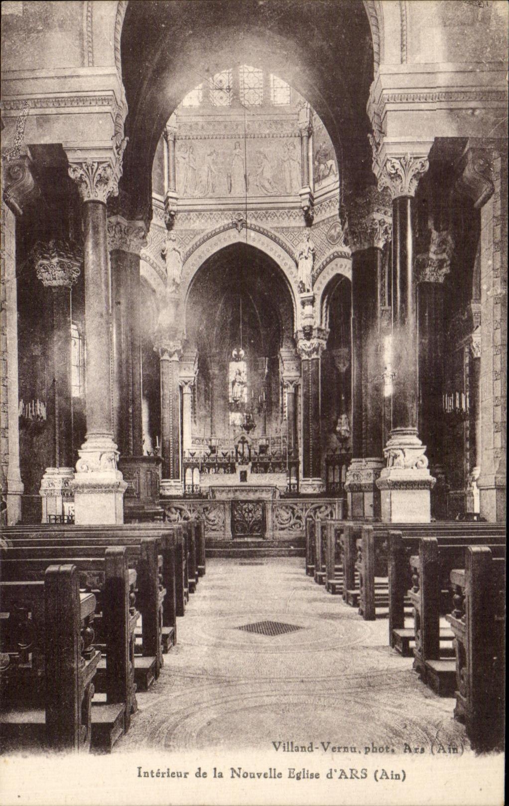 CPA Interieur de la Nouvelle Eglise D'Ars