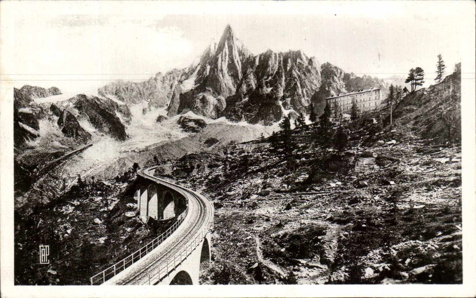 CPA Chamonix Mont Blanc Chemin de Fer de Montenvers Aiguille du Dru