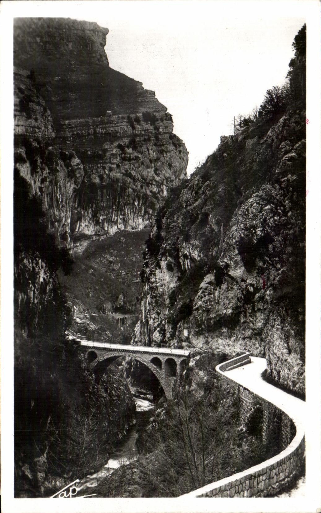 Caidas de CPA del lobo el nuevo camino And el puerto del abismo