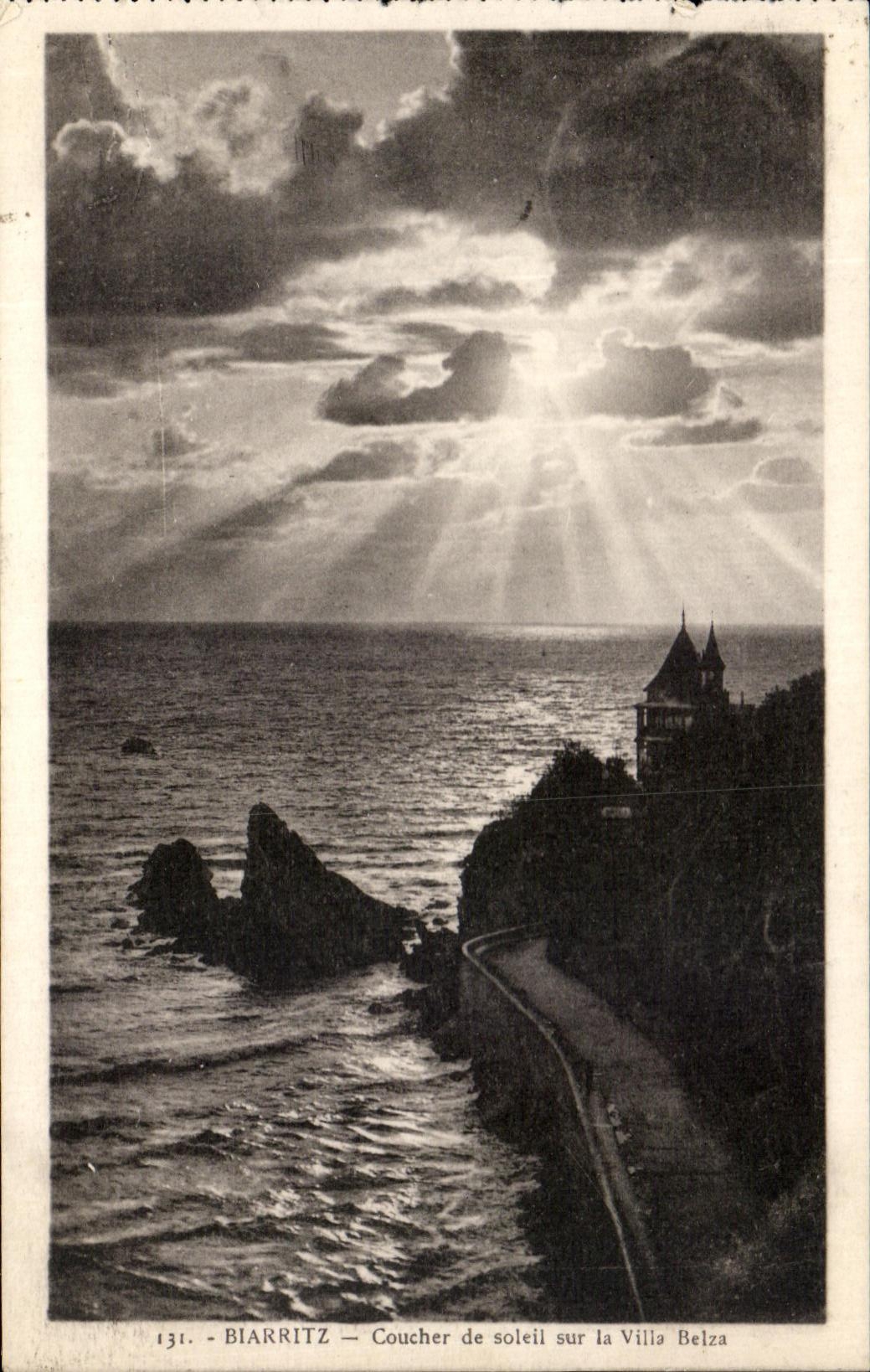 CPA Biarritz Coucher de Soleil sur la Ville Belza