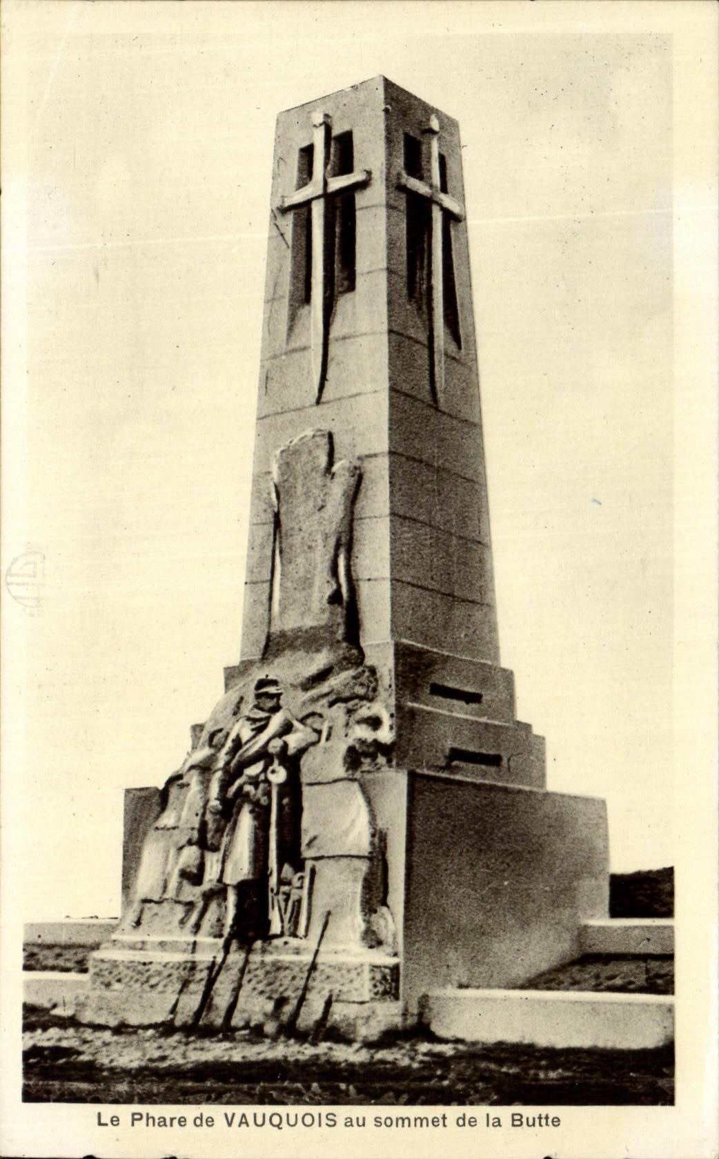 CPA Le Phare de Vauquois au sommet de la Butte Militaria