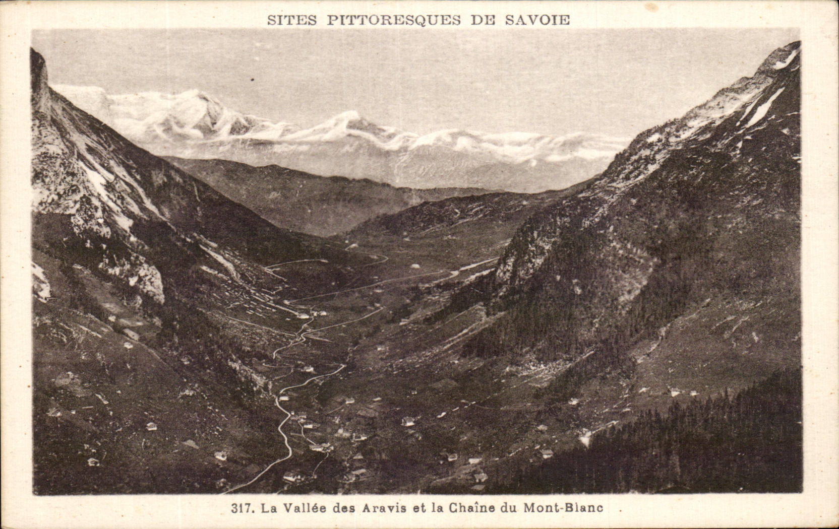 CPA Sites Pittoresques De Savoie La Vallee Des Aravis Et La Chaine Du Mont Blanc