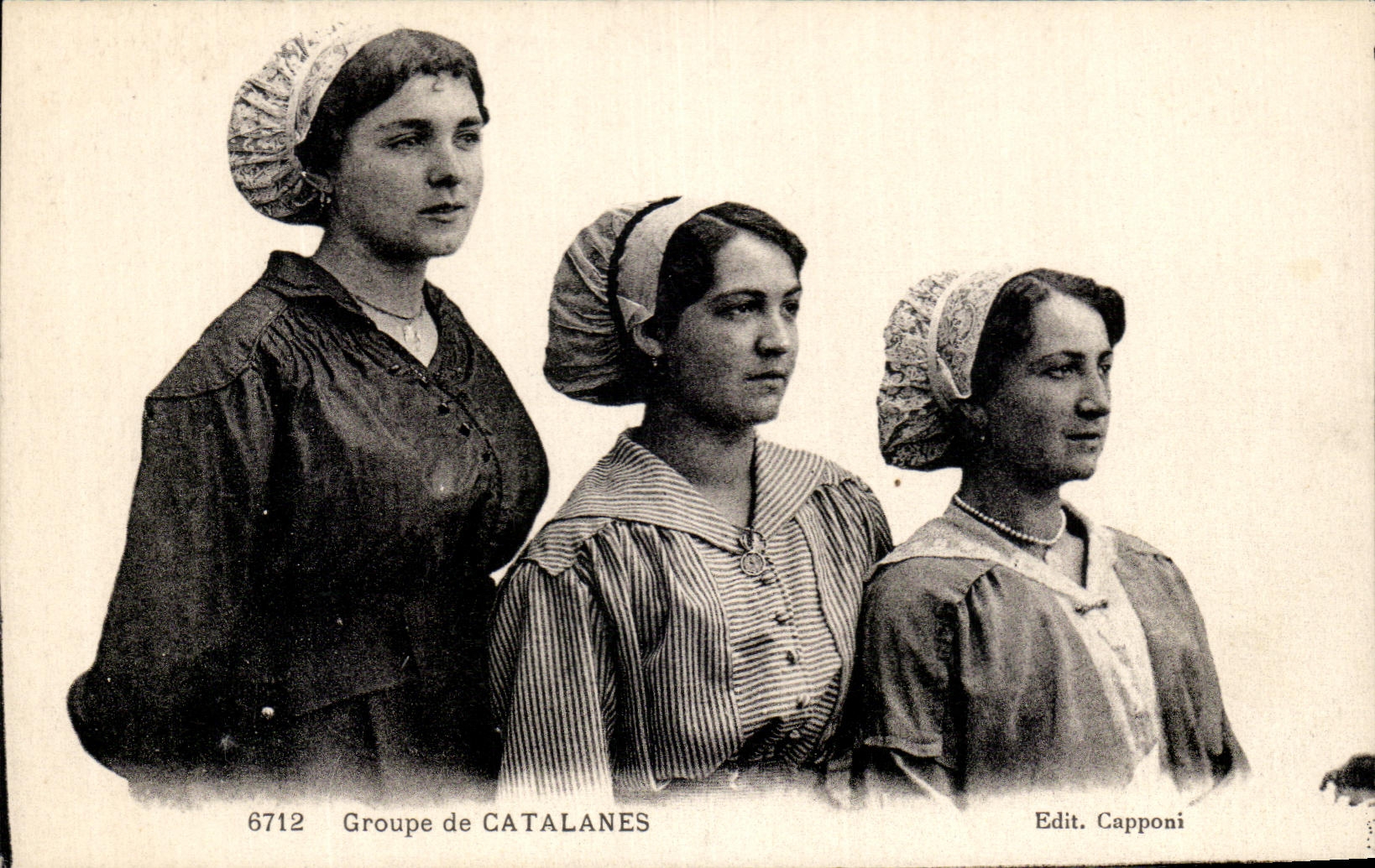 CPA Groupe de Catalanes Folklore Costume