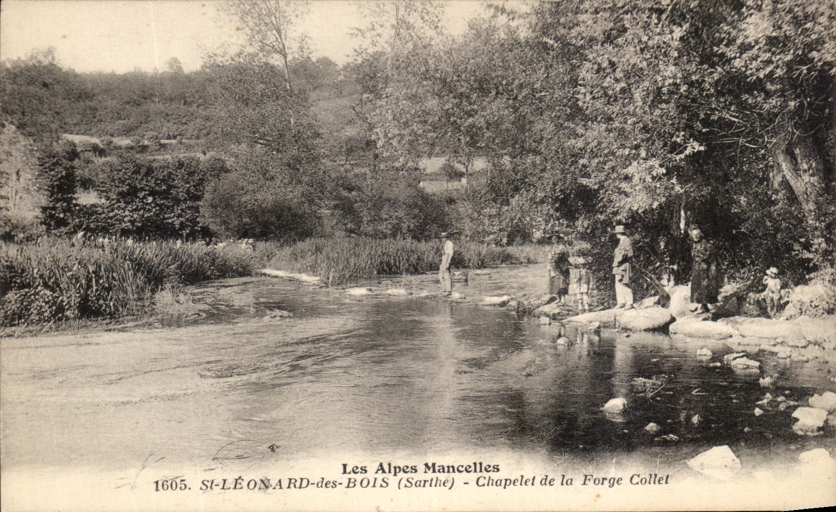 CPA Les Alpes Mancelles St Leonard des Bois Chapelet de la Forge Collet