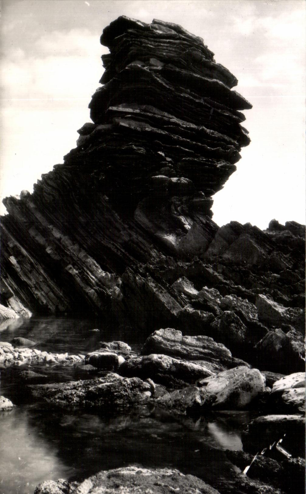 CPA St Jean De luz La Pile d'Assiettes